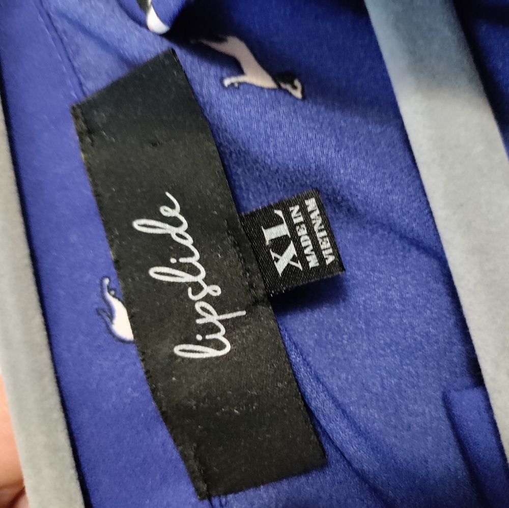 Blue blouse with dogs 🐕 - Picture 4 of 5